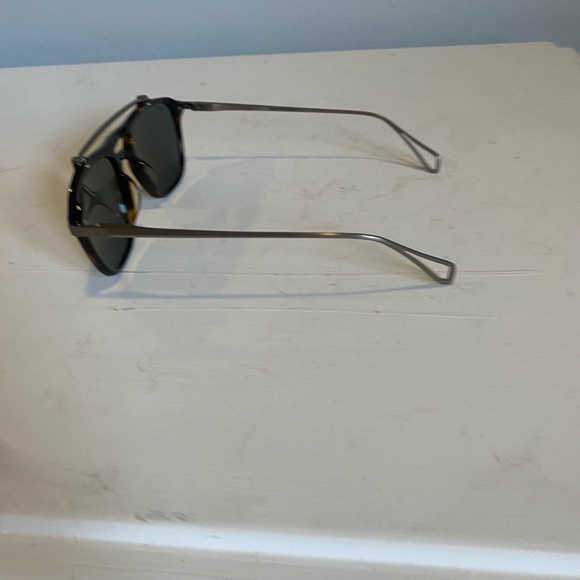 Quay Australia Polarized sunglasses - Picture 7 of 8